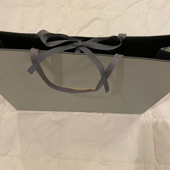 Tom Ford Medium Paper Shopping Bag x 2 - Picture 3 of 4